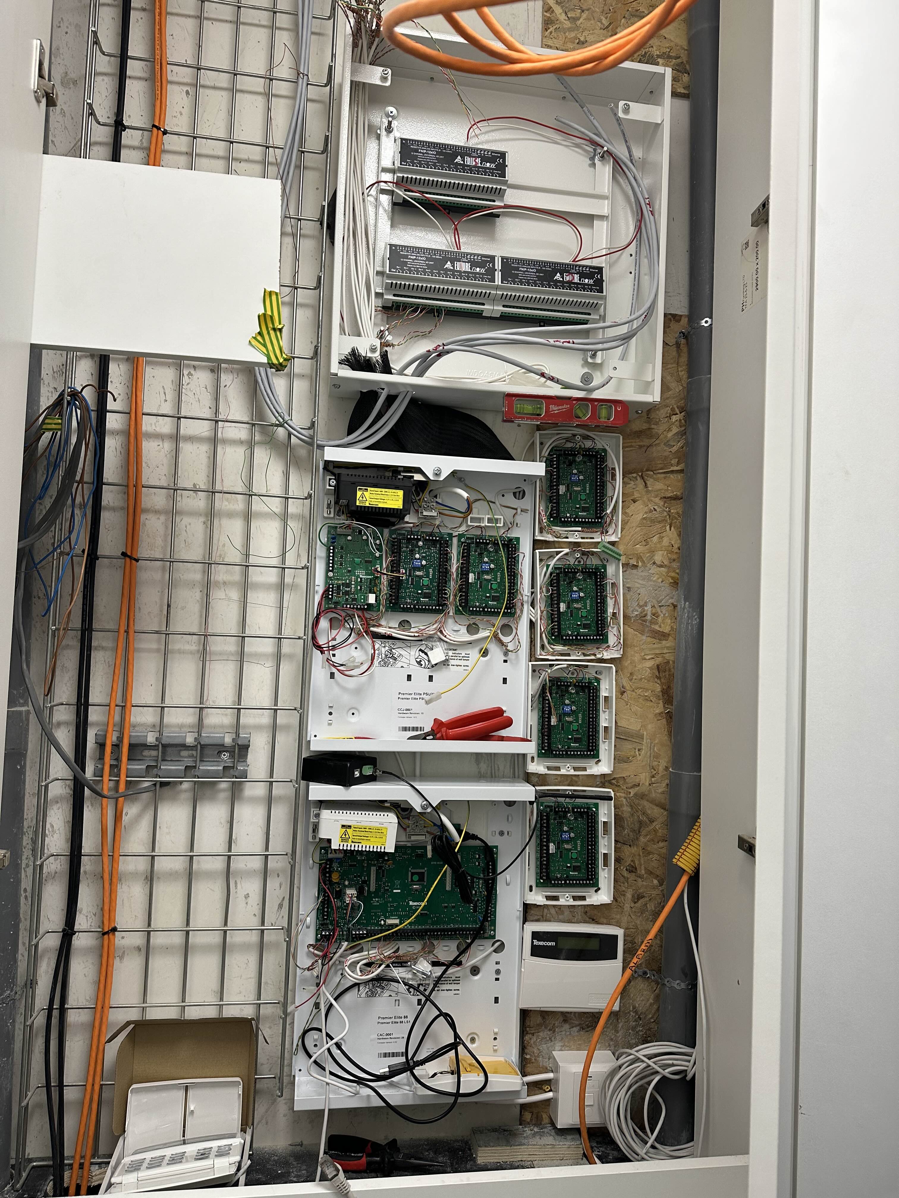 Lighting enclosure detail